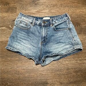 PacSun Light Blue Jean Mom short